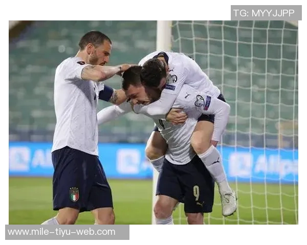 官方宣布格聚比于克执法意大利世预赛保持不败纪录引发关注 官方宣布格聚比于克执法意大利世预赛保持不败纪录引发关注