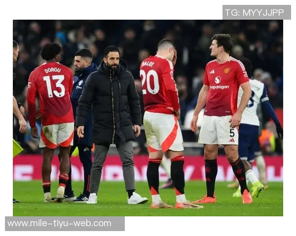 曼联拒绝引进39岁拉莫斯坚持不再追求高薪老将策略