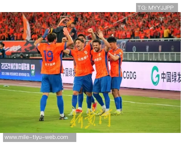 恭贺瓦科荣获中超联赛年度最佳球员称号展现卓越实力与风采 恭贺瓦科荣获中超联赛年度最佳球员称号展现卓越实力与风采