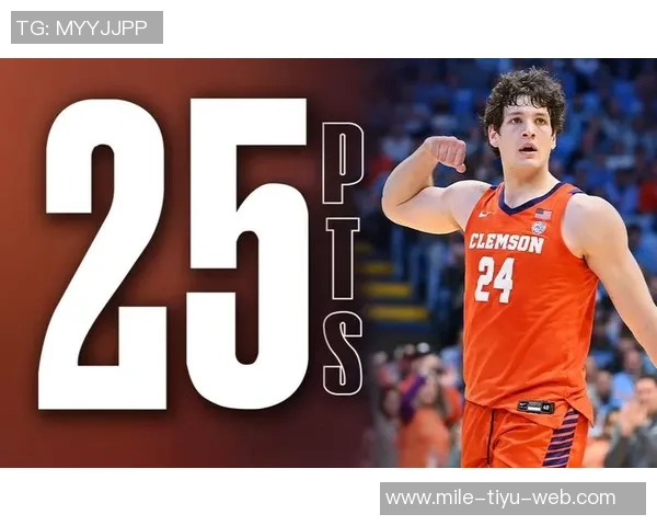 PJ霍尔谈客场胜利心情激动期待主场表现再创佳绩